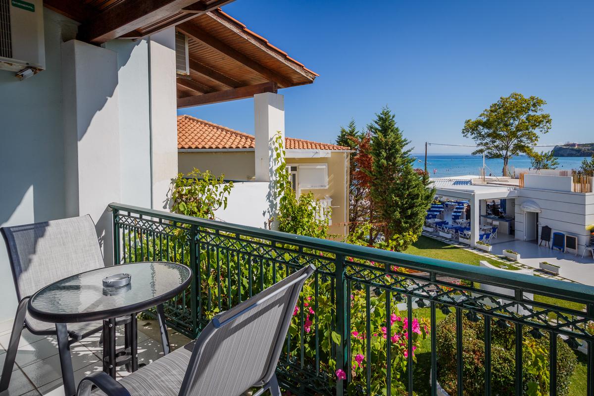 Paradise Hotel 3 *