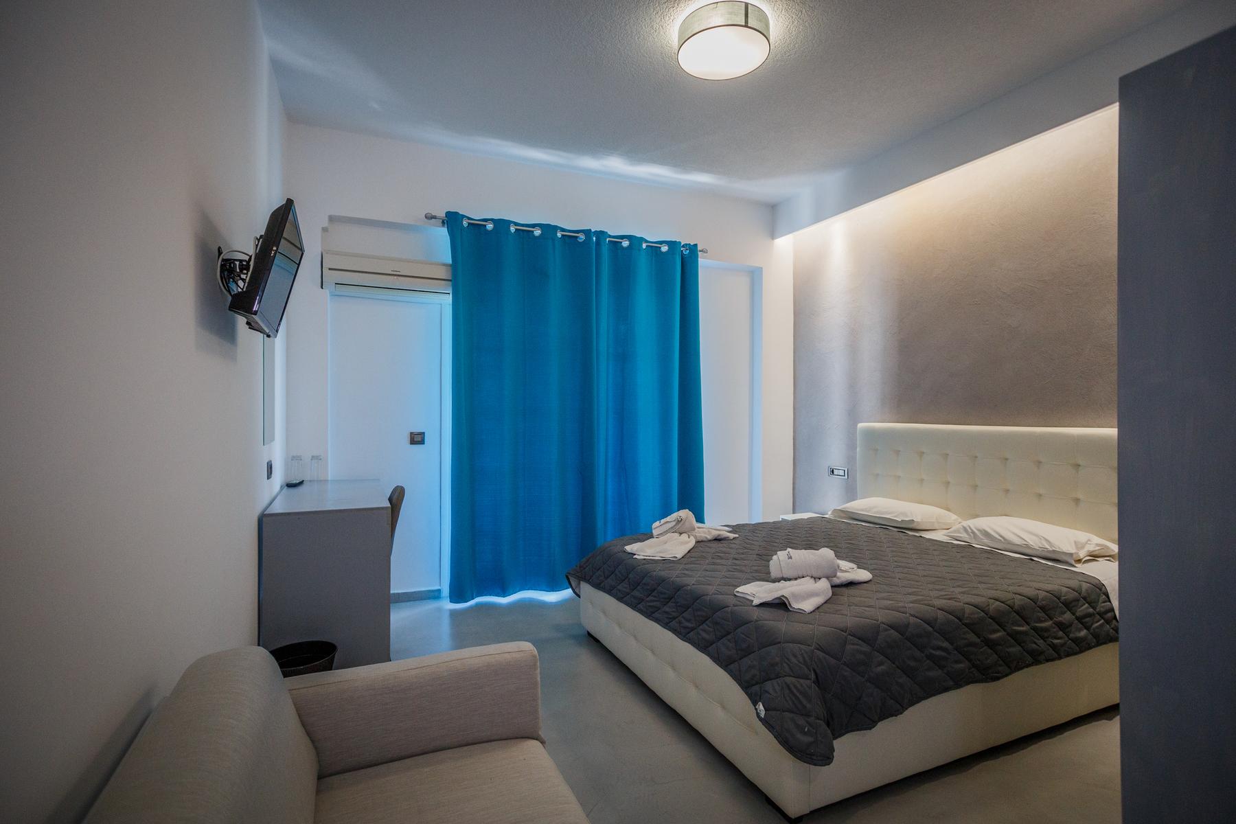 Paradise Hotel 3 *