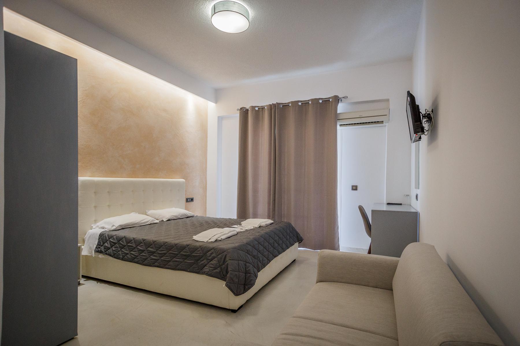 Paradise Hotel 3 *
