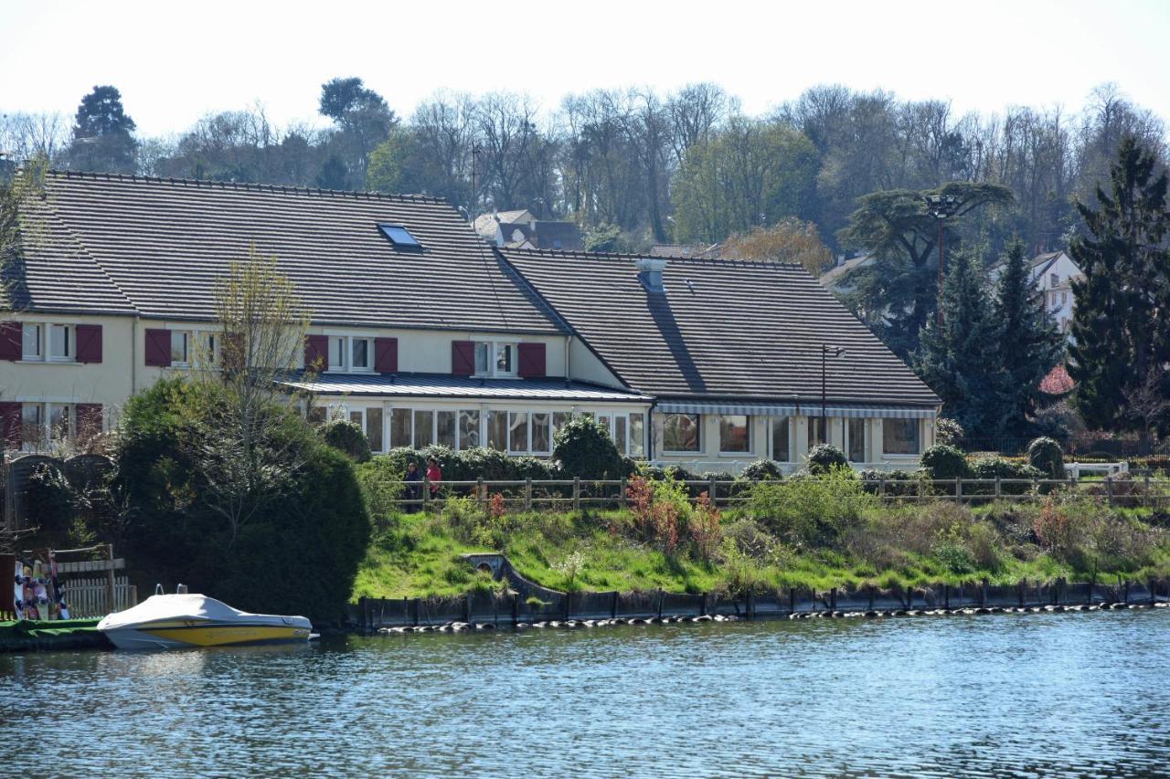 Logis Hotel Des Lacs em Viry-chatillon