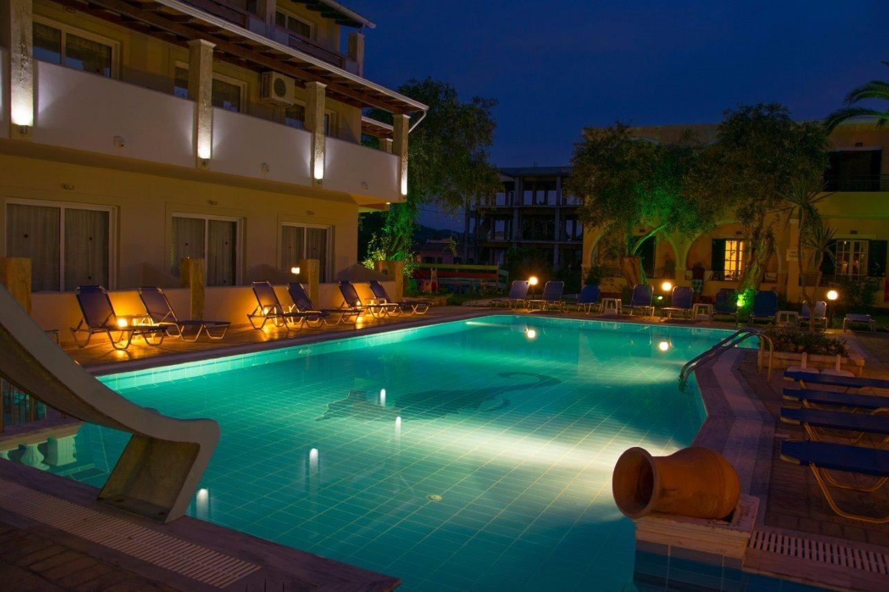 Olive Grove Hotel 