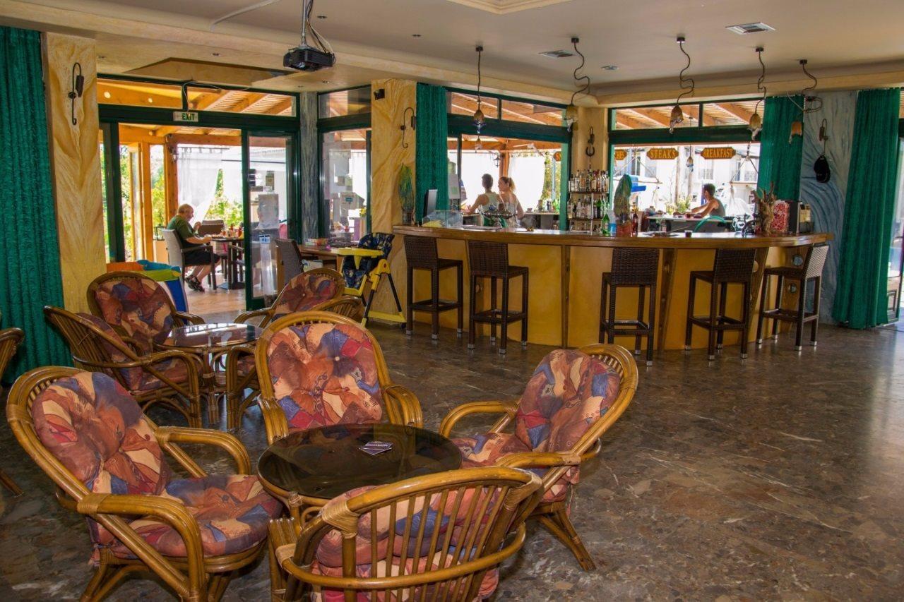 Olive Grove Hotel 