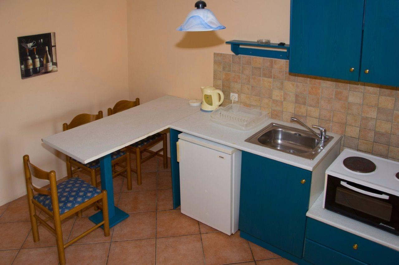 Olive Grove Hotel 