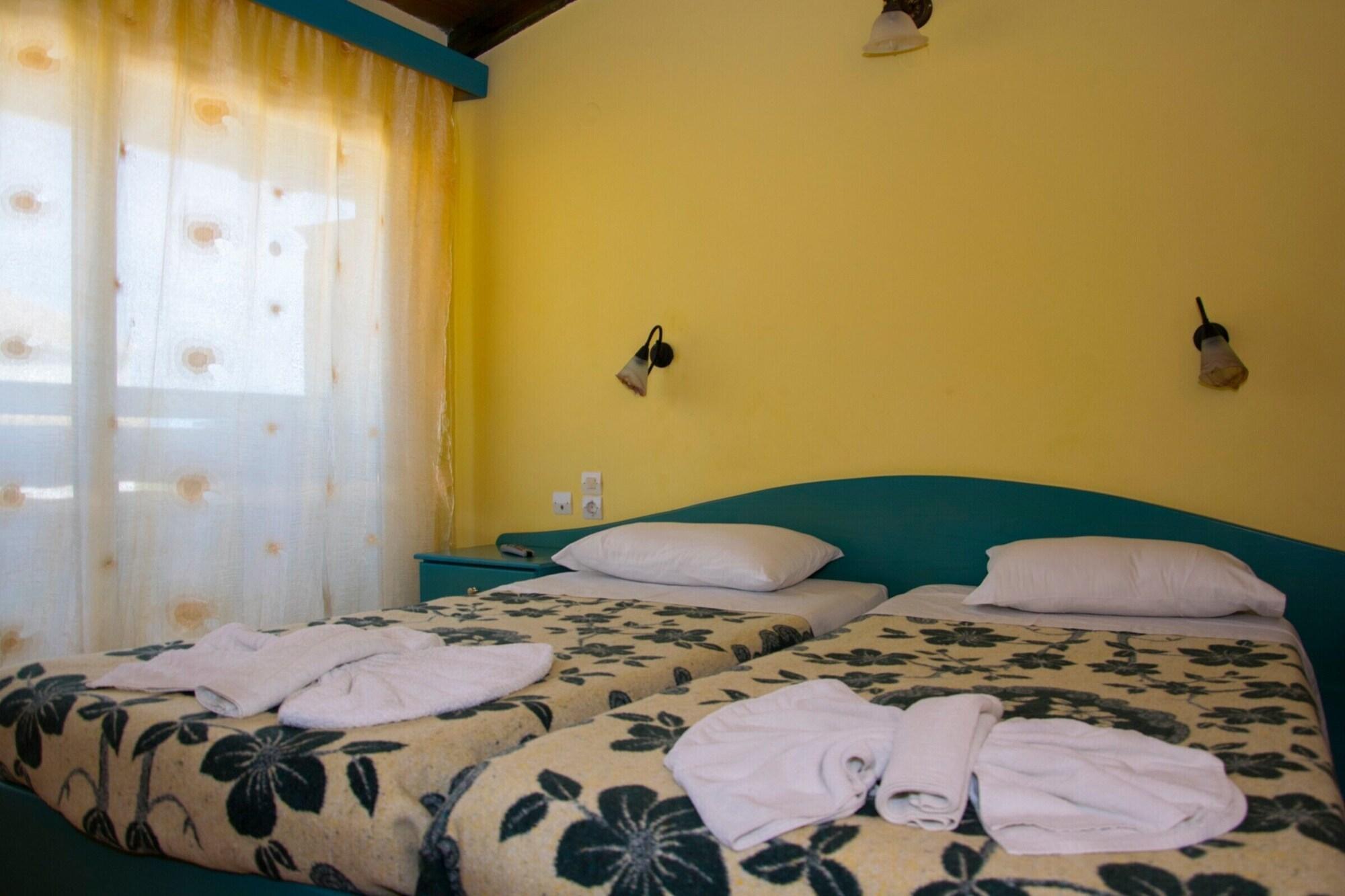 Olive Grove Hotel 