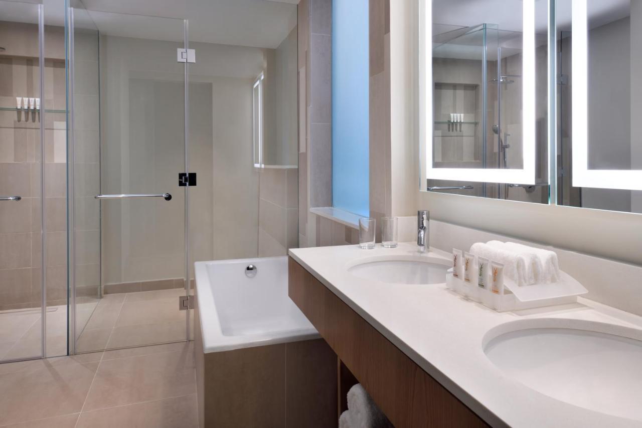Holiday Inn & Suites Dubai Festival City