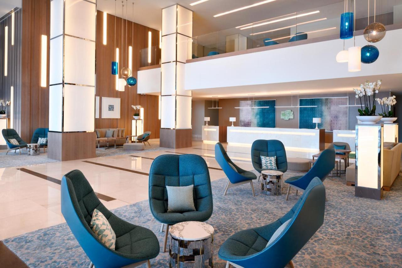 Holiday Inn & Suites Dubai Festival City
