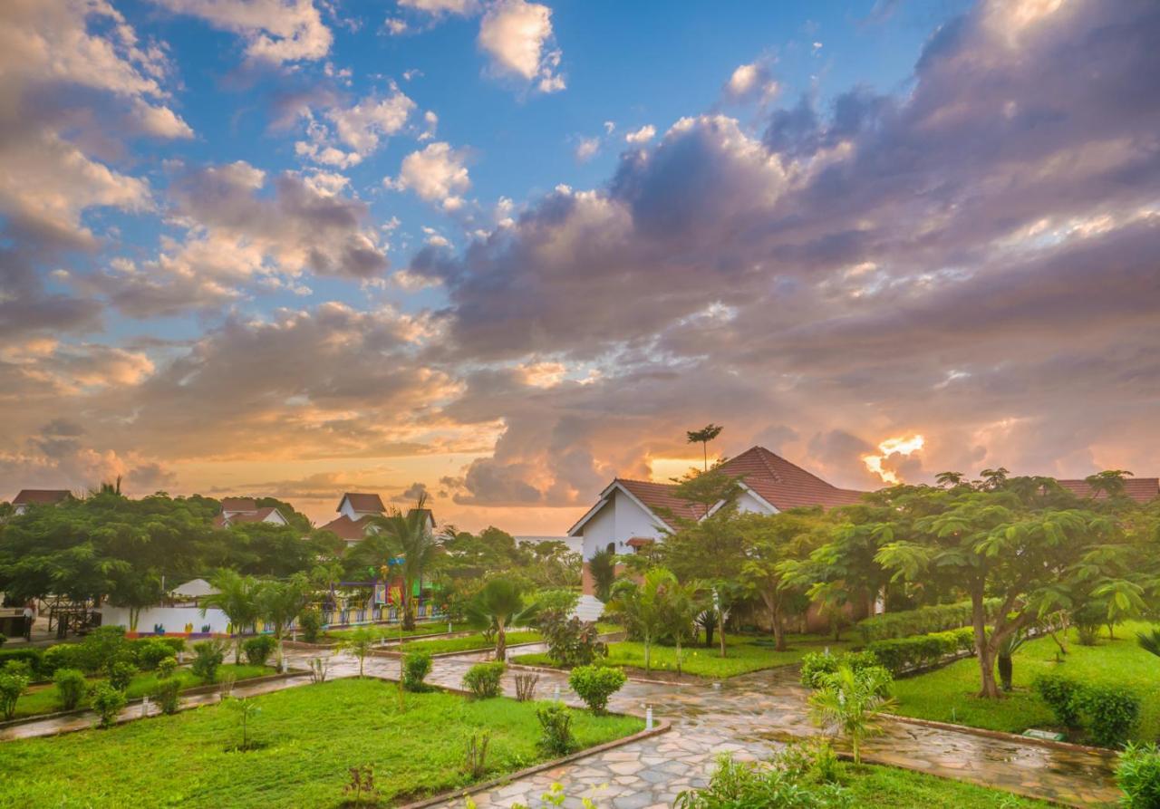 Azao Resort & Spa