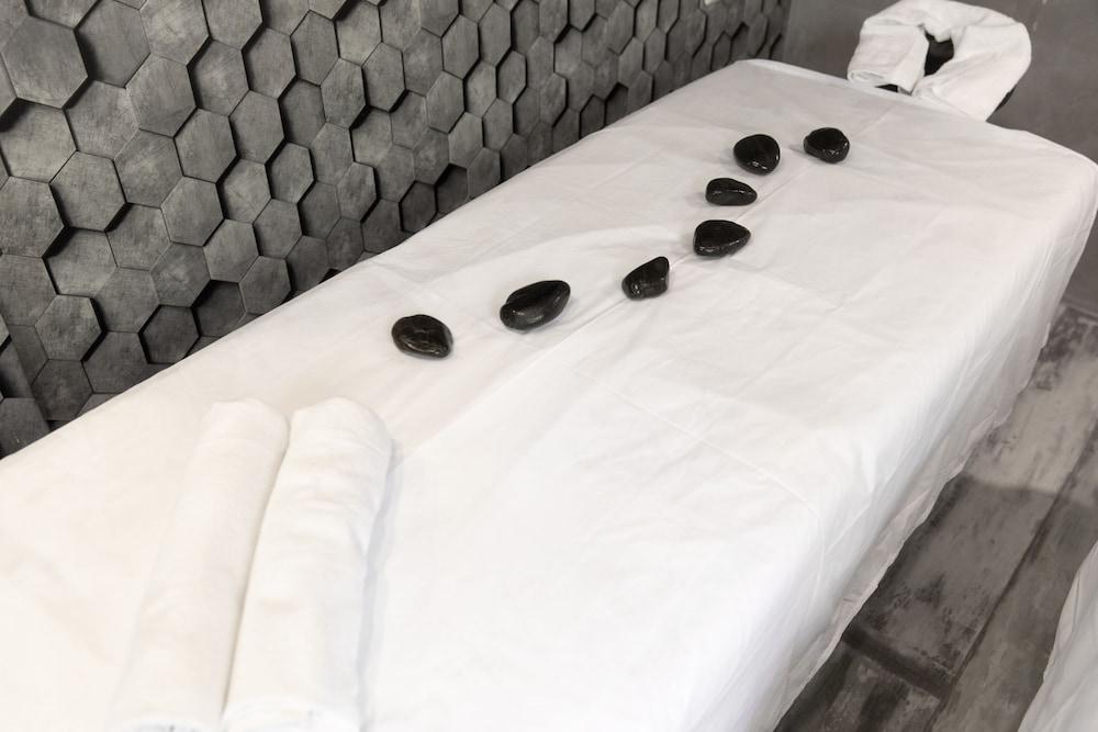 Dream Beach Tlv Boutique Hotel