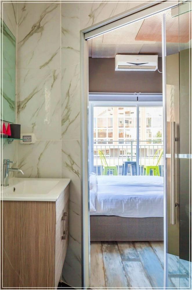 Dream Beach Tlv Boutique Hotel