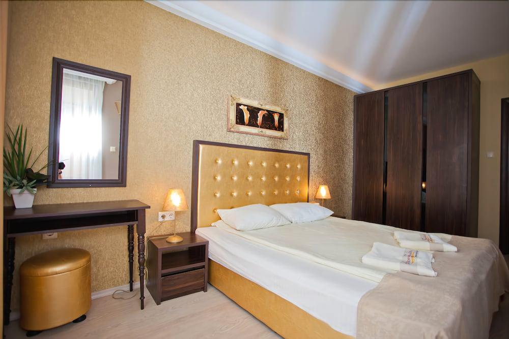 Harmony Suites 2 & 3