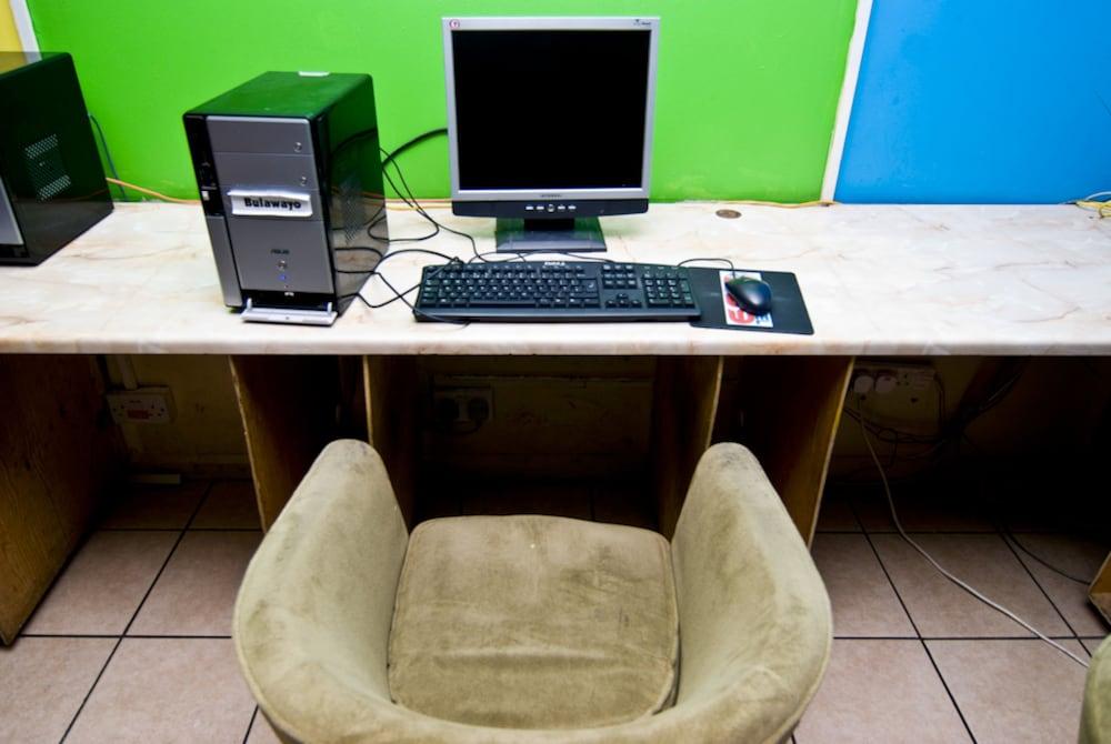 Kensal Green Backpackers