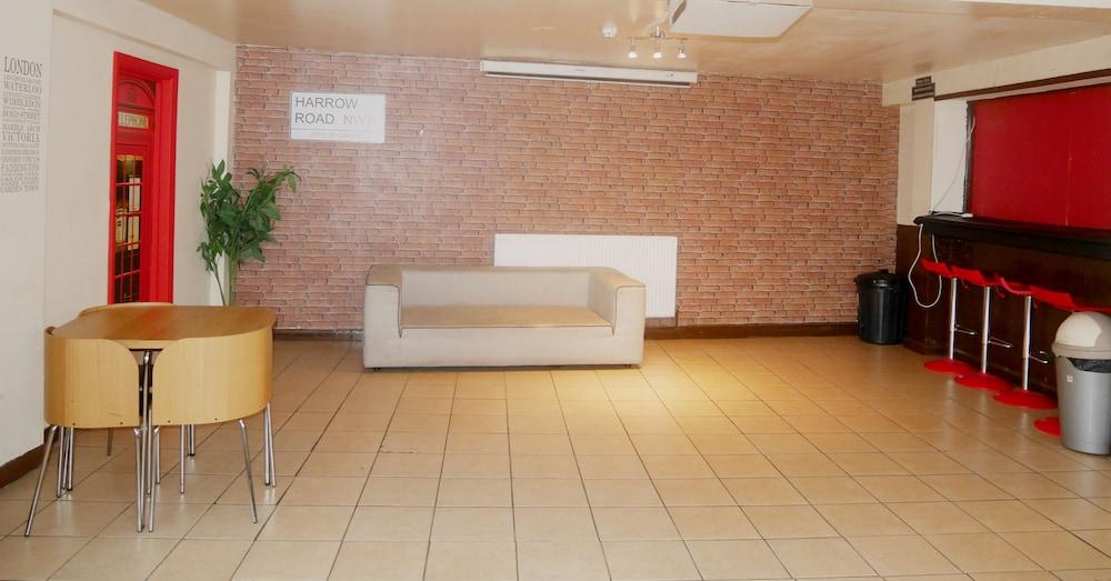 Kensal Green Backpackers