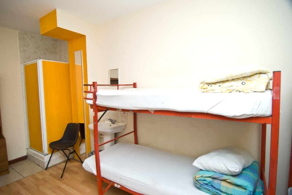 Kensal Green Backpackers