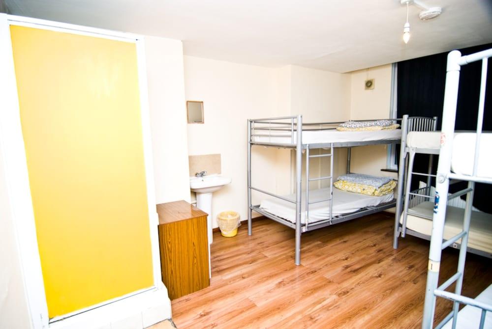 Kensal Green Backpackers