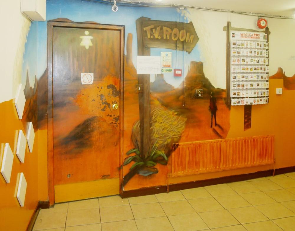 Kensal Green Backpackers