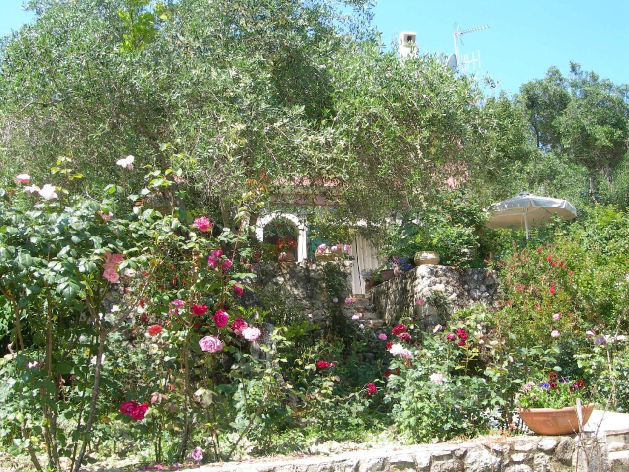 Riza Stone Cottage 