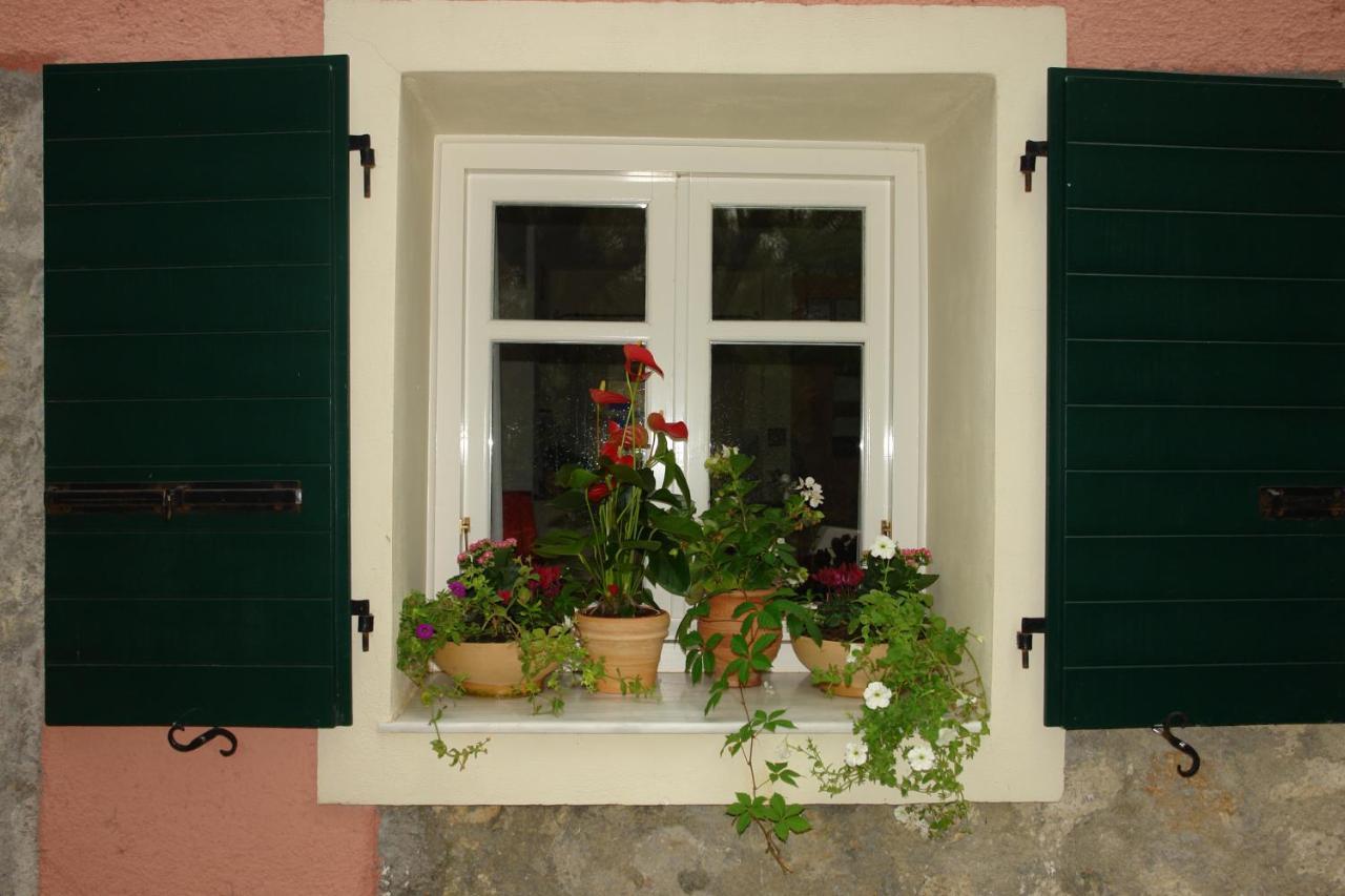 Riza Stone Cottage 