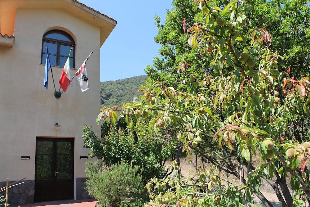 Ostello Ristorante Su Mannau à Fluminimaggiore