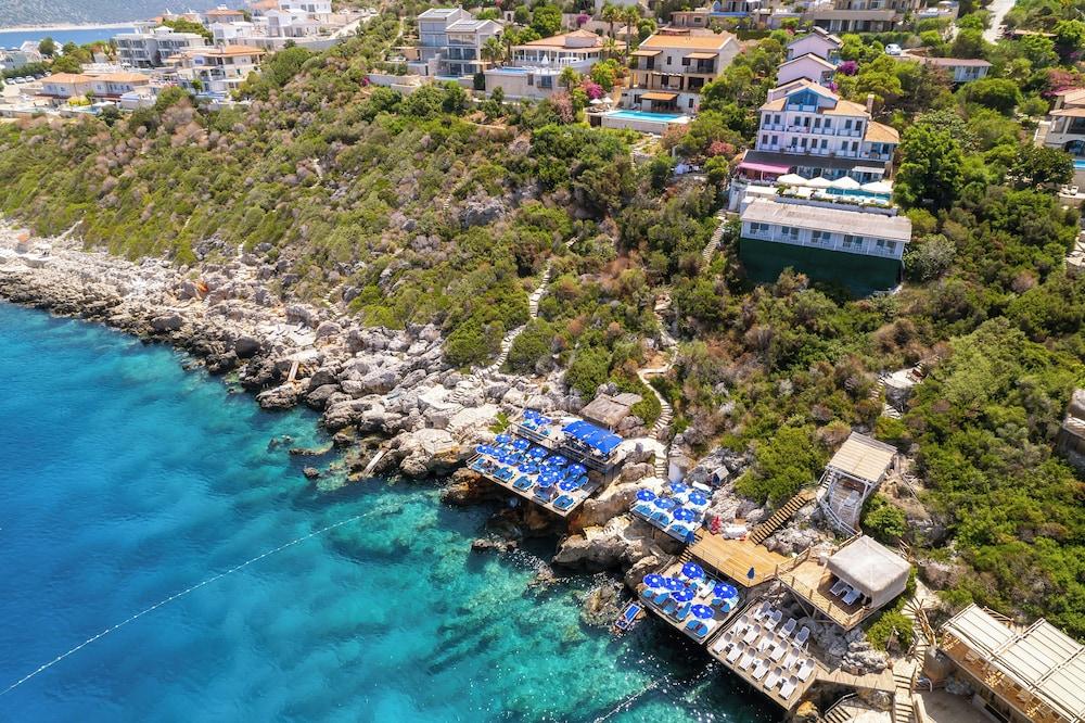 Arpia Hotel in Kas-city