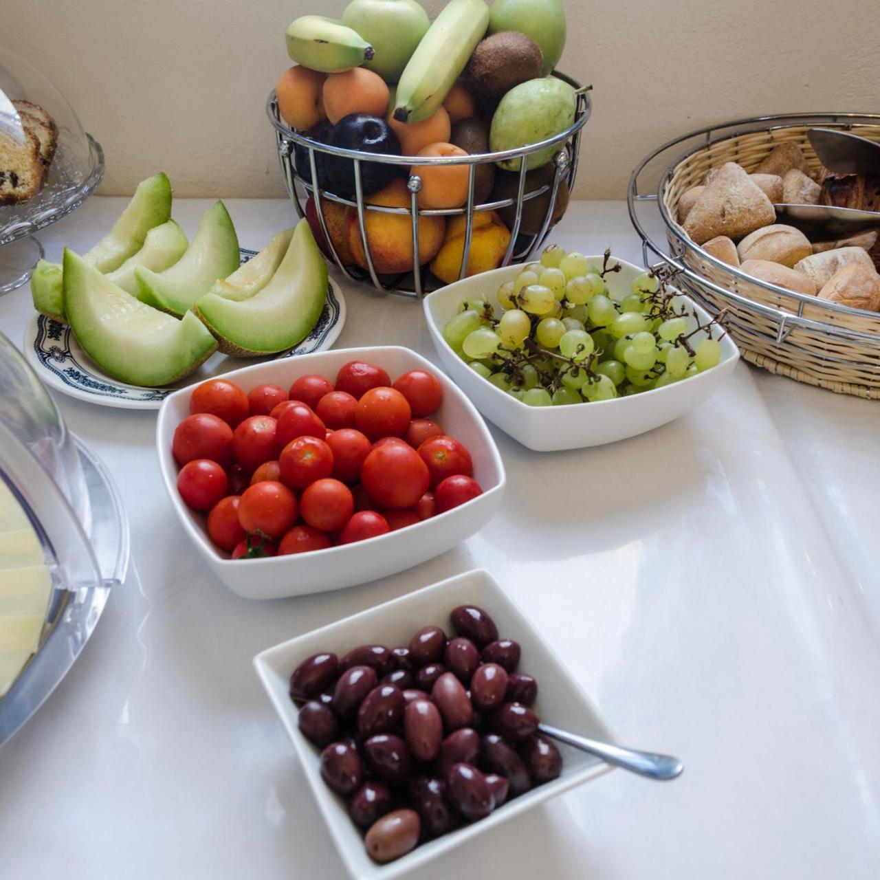 Maria\'s Place 3 * Maria\'s Place 3 *