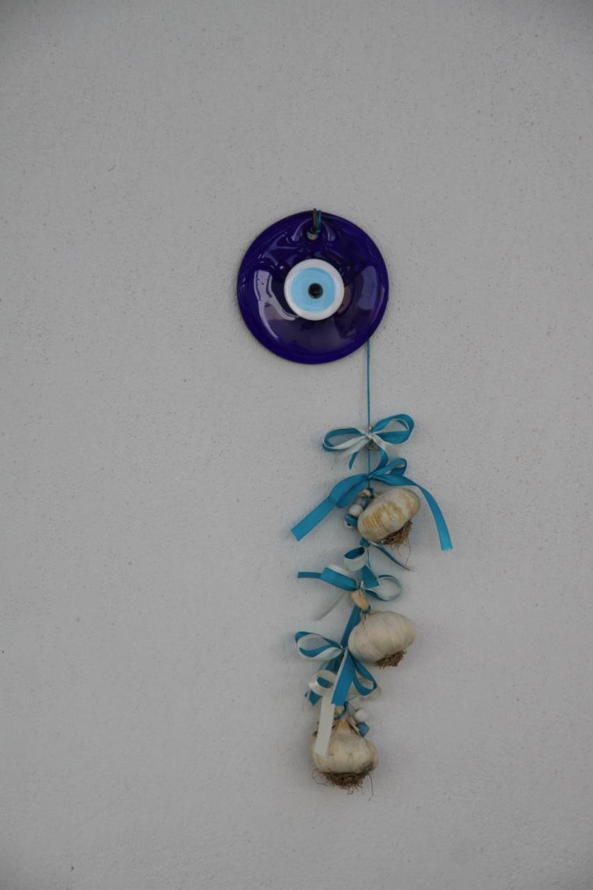 Maria\'s Place 3 * Maria\'s Place 3 *