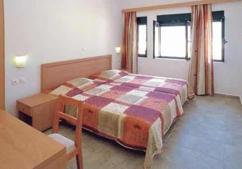 Kambos Village 4 *