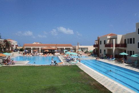 Kambos Village 4 *