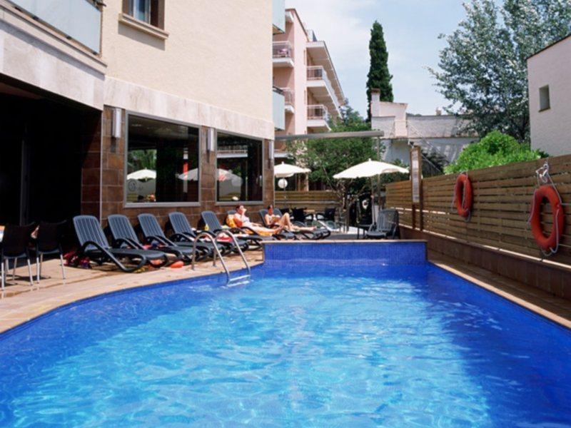 Tossa Center