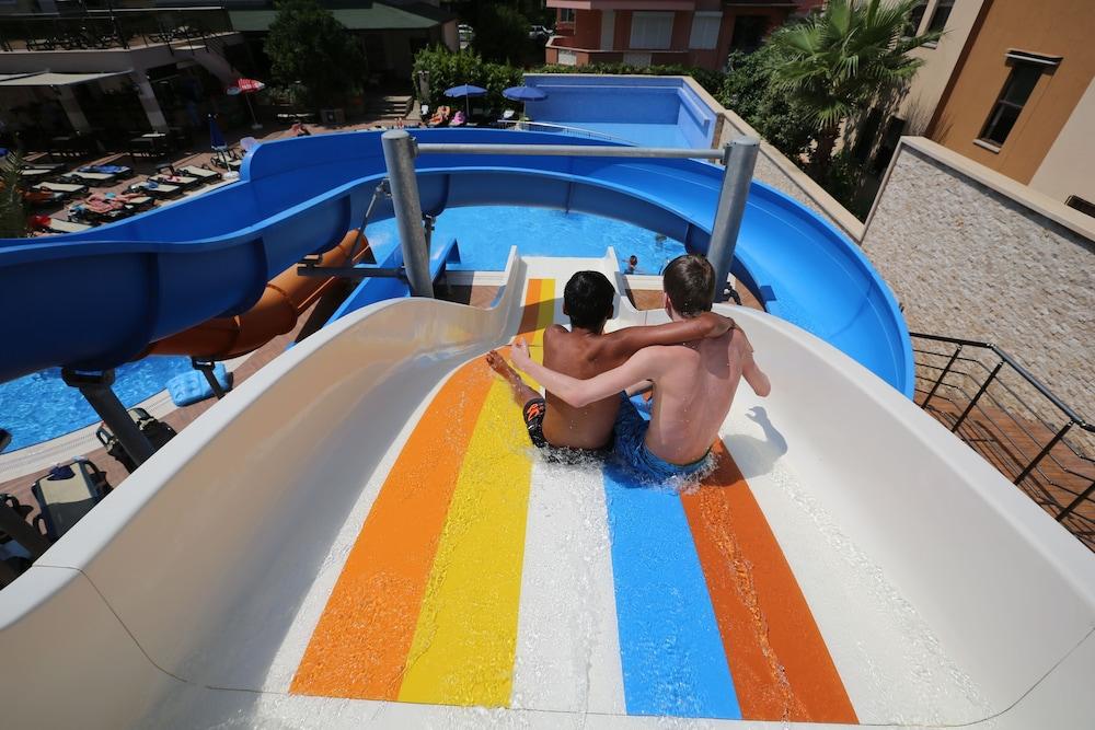 Almera Park Apart Hotel