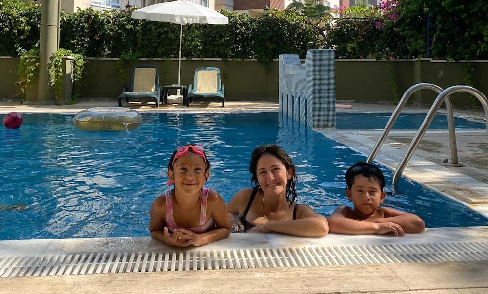 Almera Park Apart Hotel