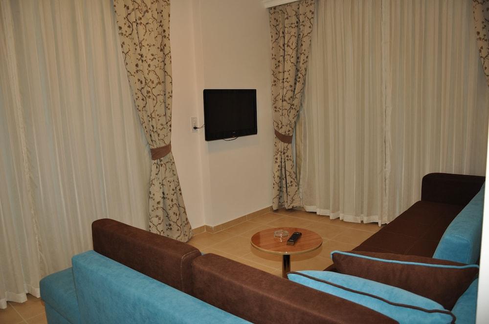 Almera Park Apart Hotel