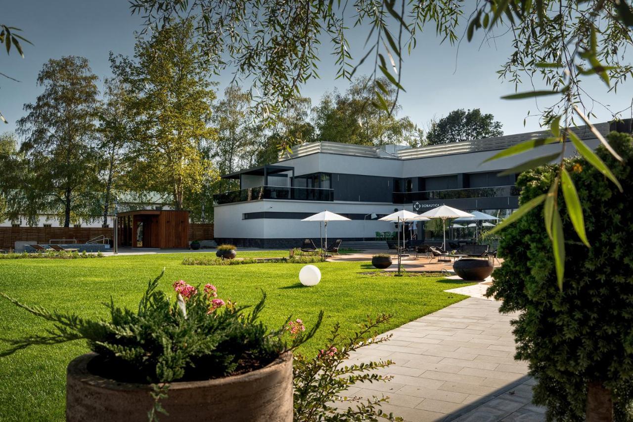 Donautica Etterem es Hotel à Tolna-region