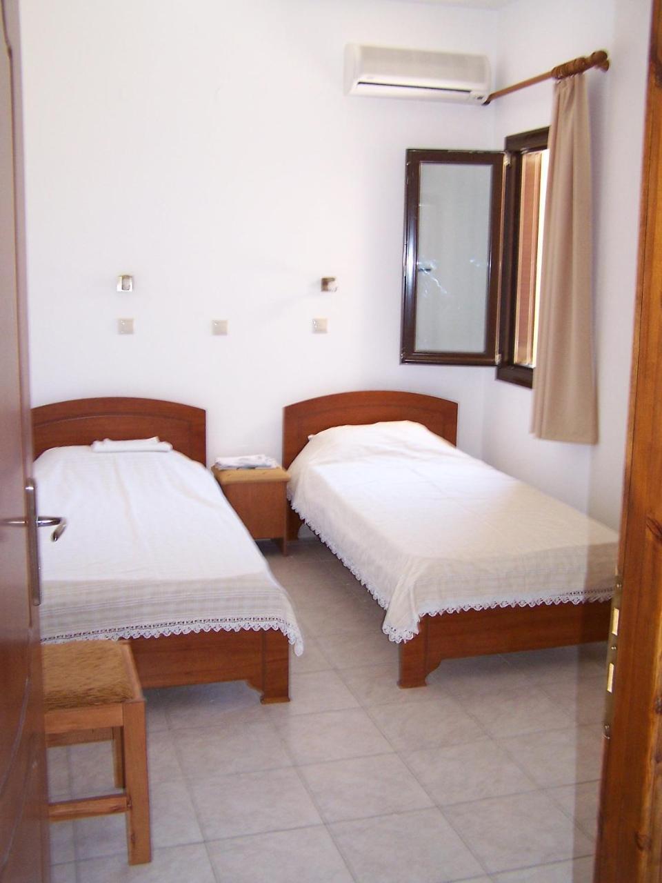 Aptera Hotel 2 *