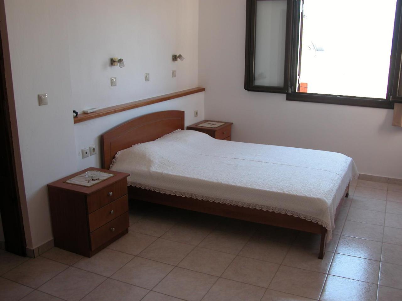 Aptera Hotel 2 *