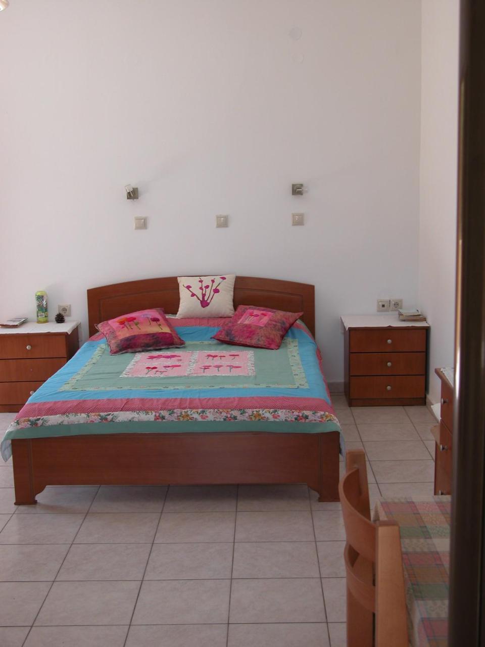 Aptera Hotel 2 *