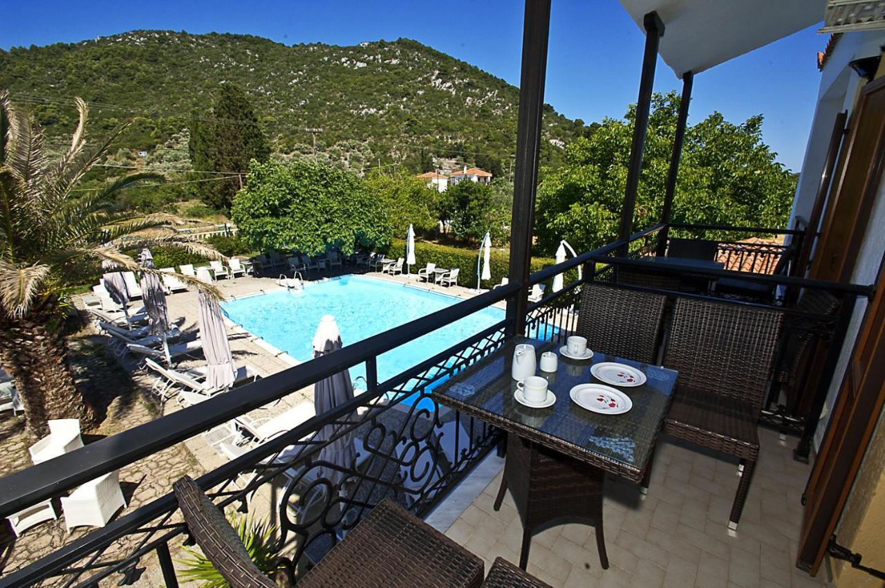 Pegasus Studios & Apartments 3 *