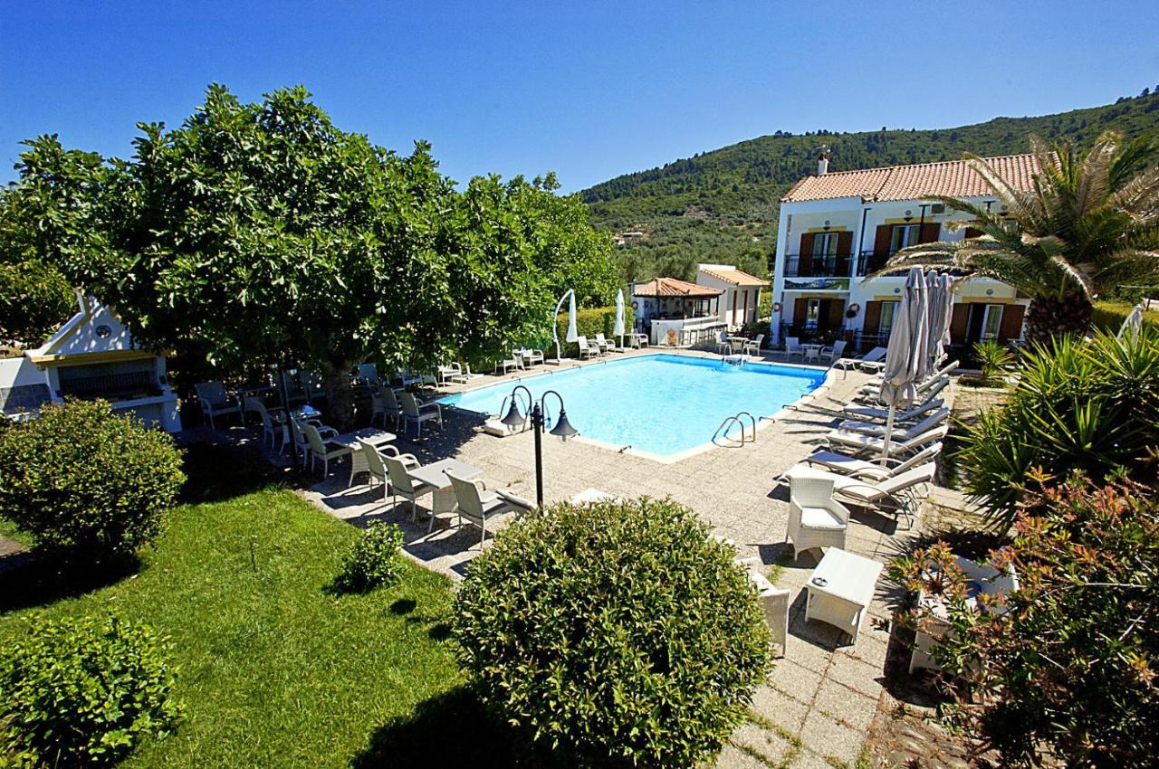 Pegasus Studios & Apartments 3 *