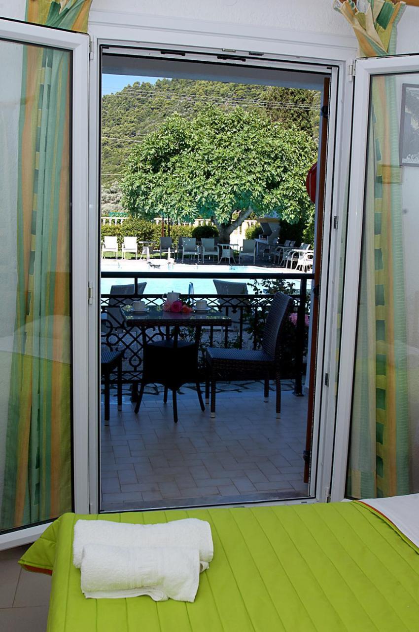 Pegasus Studios & Apartments 3 *