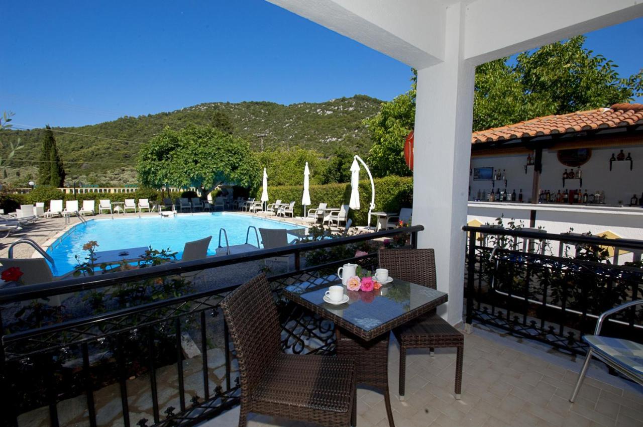 Pegasus Studios & Apartments 3 *