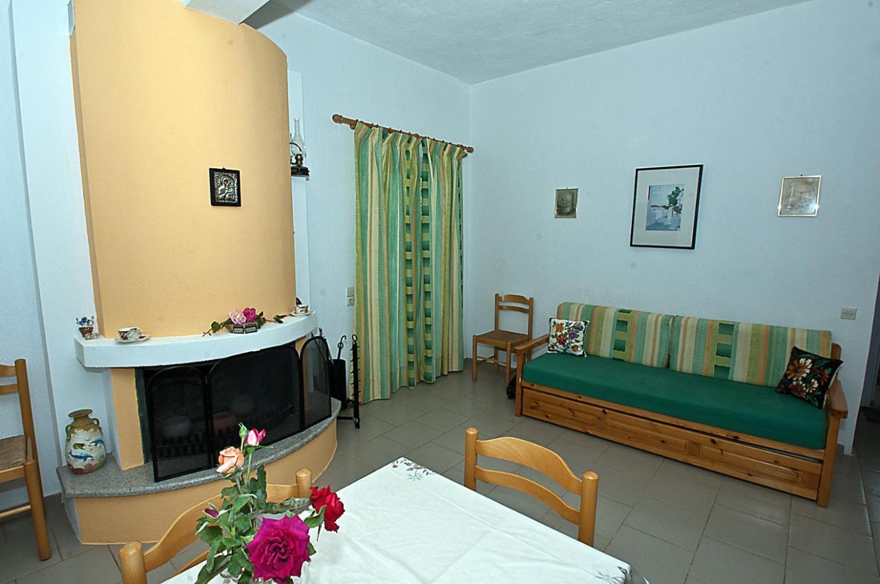 Pegasus Studios & Apartments 3 *