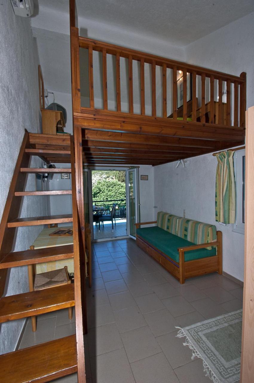 Pegasus Studios & Apartments 3 *