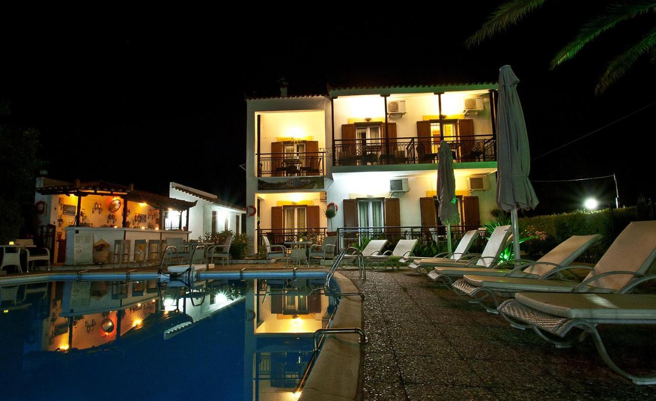 Pegasus Studios & Apartments 3 *