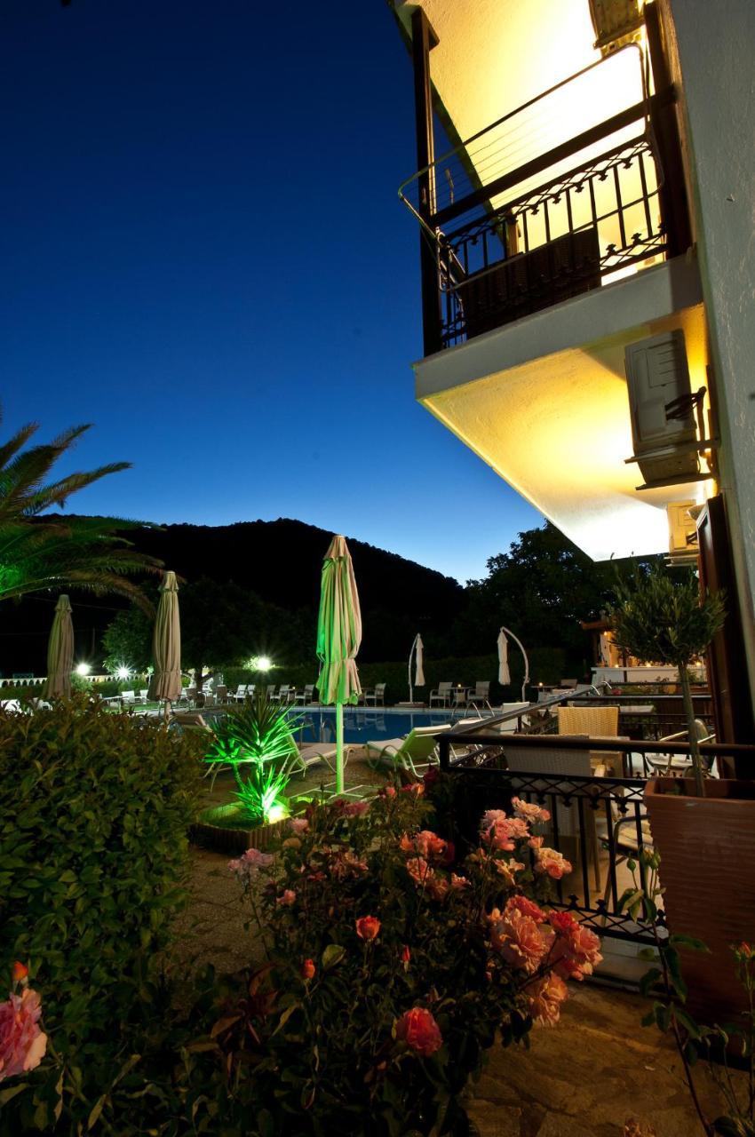 Pegasus Studios & Apartments 3 *