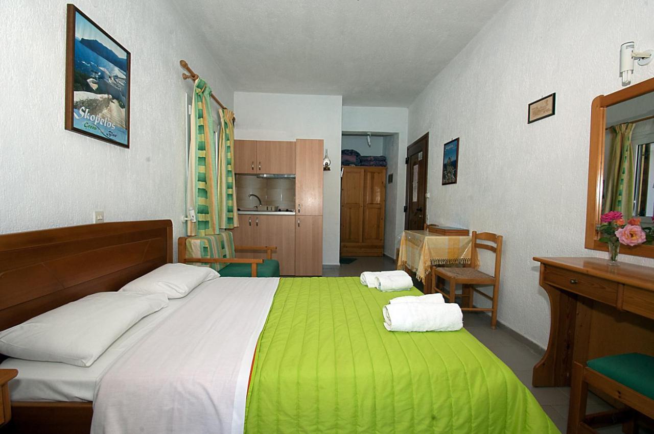 Pegasus Studios & Apartments 3 *