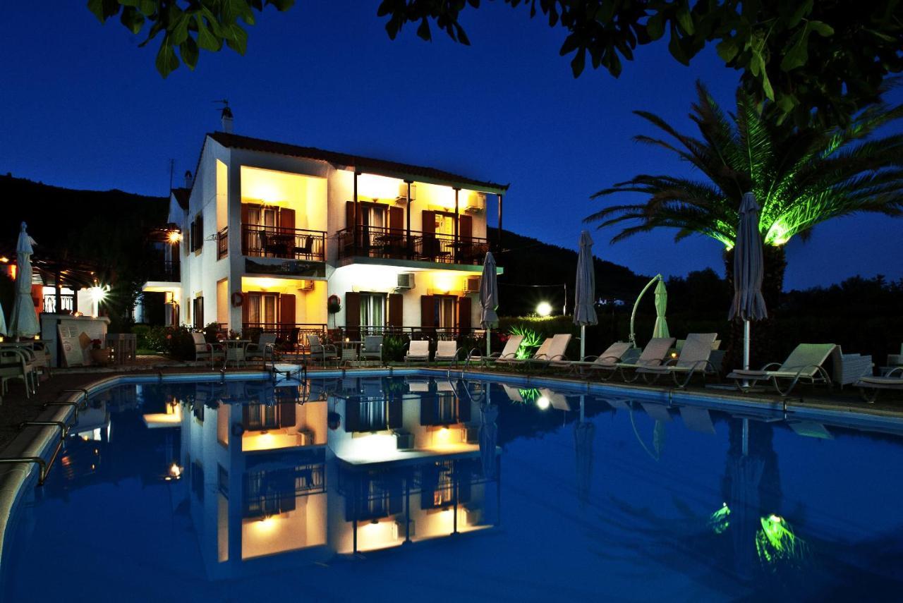Pegasus Studios & Apartments 3 *