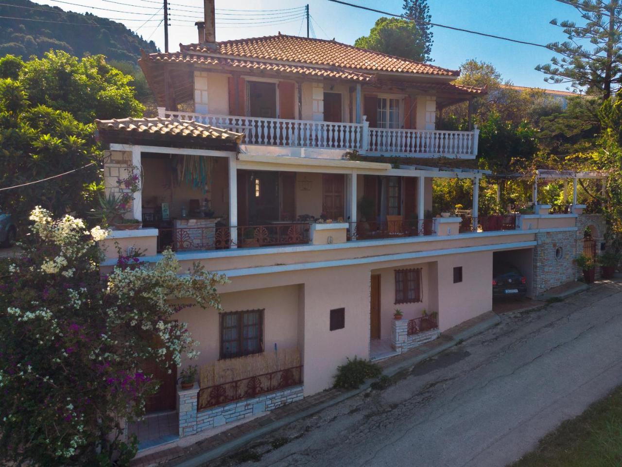 Nisi Collections Rooms 