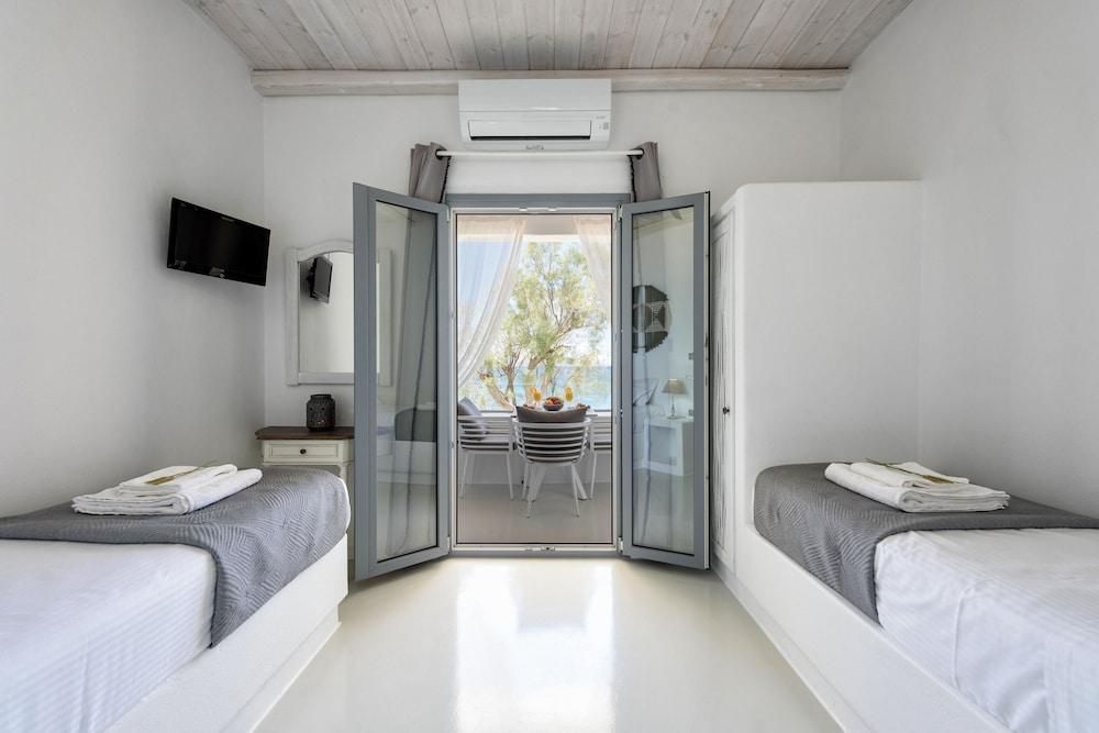 Blue Waves Suites & Apartments 2 *