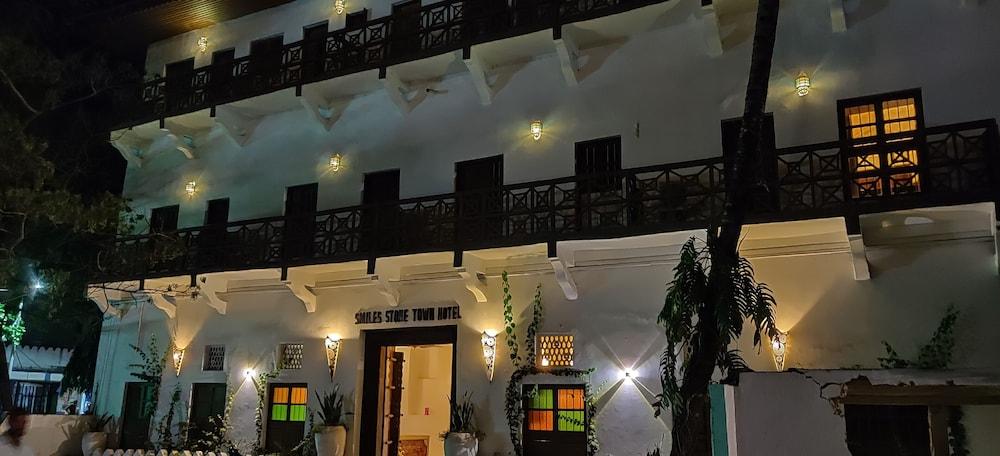 Smiles Stone Town Hotel