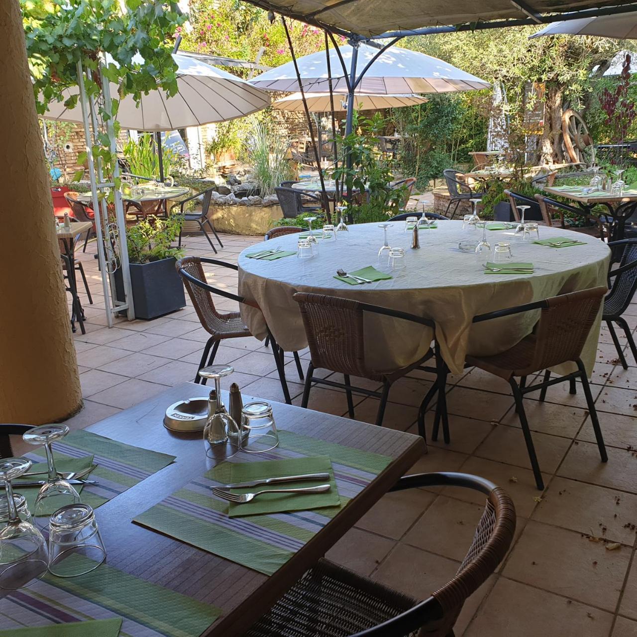 L'alcove Hotel Restaurant em Villemur-sur-tarn