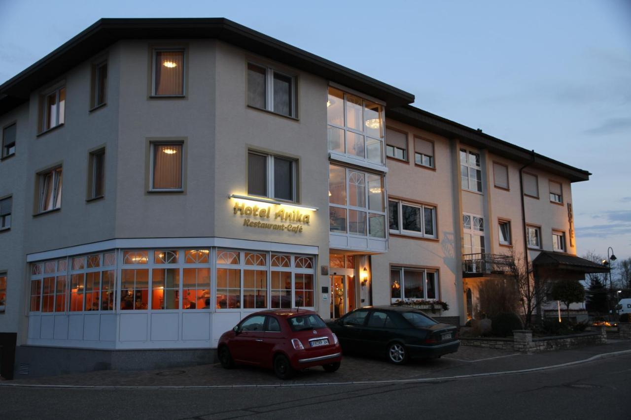 Anika em Neuenburg-am-rhein